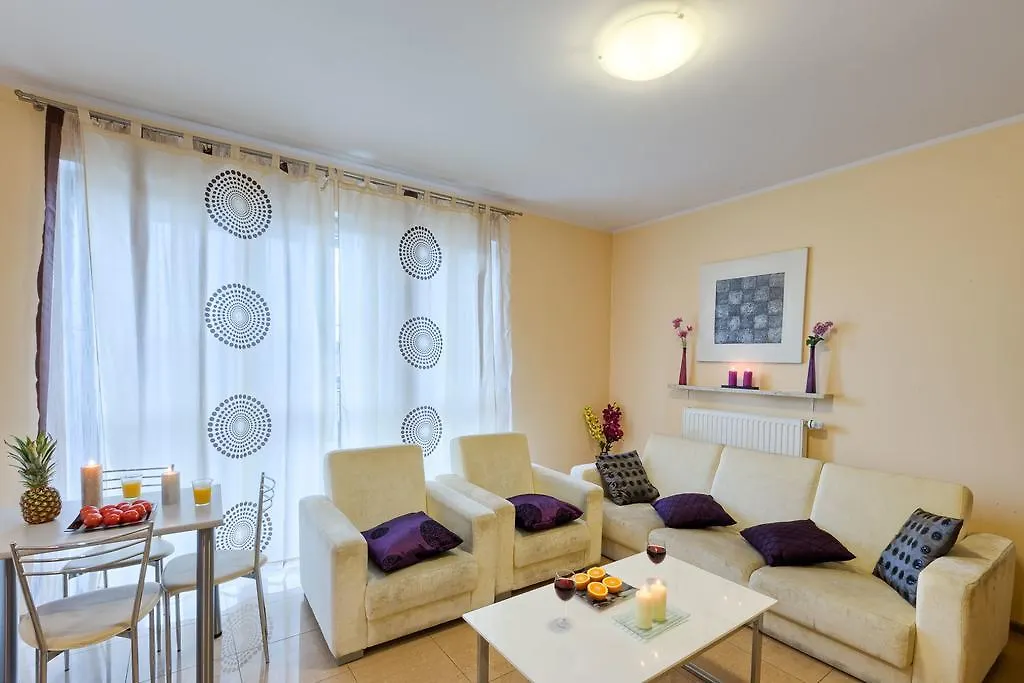 City Aparthotel Wola