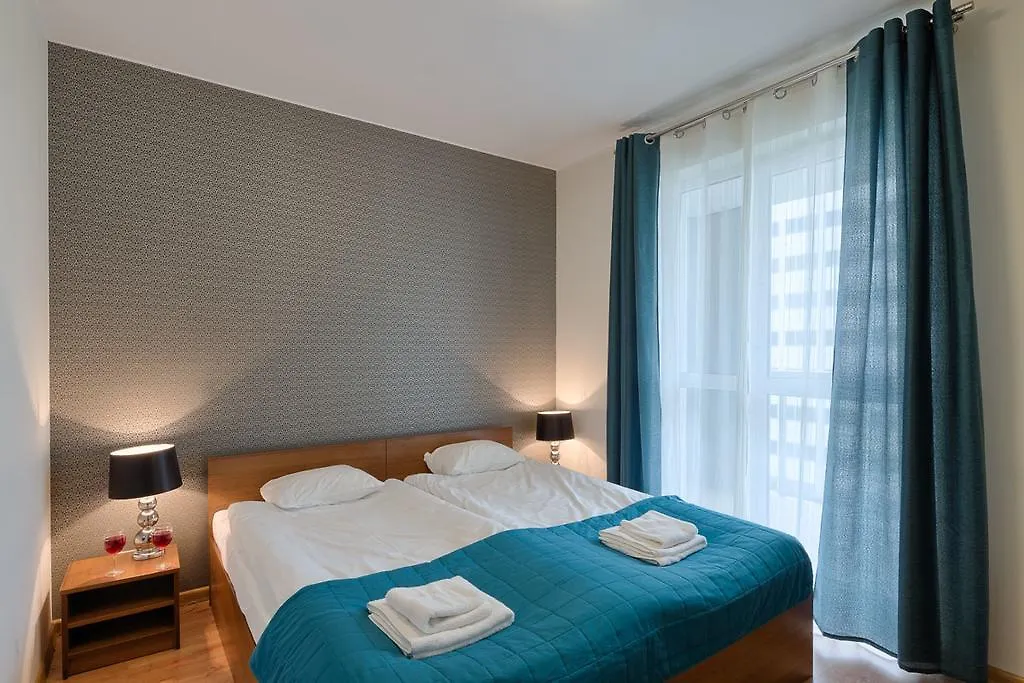 ***  City Aparthotel Wola Lengyelország