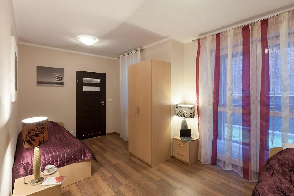 City Aparthotel Wola 3*, Warszawa