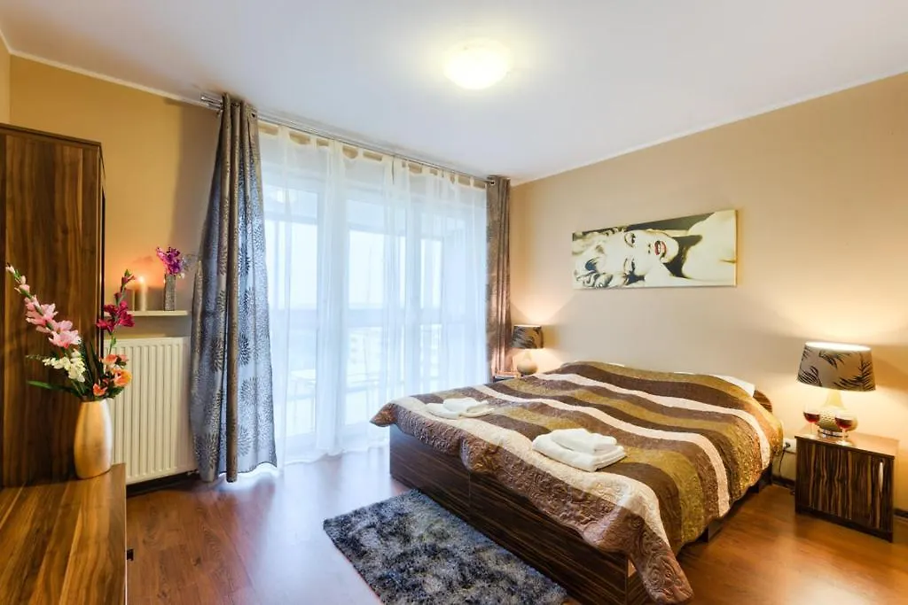 City Aparthotel Wola